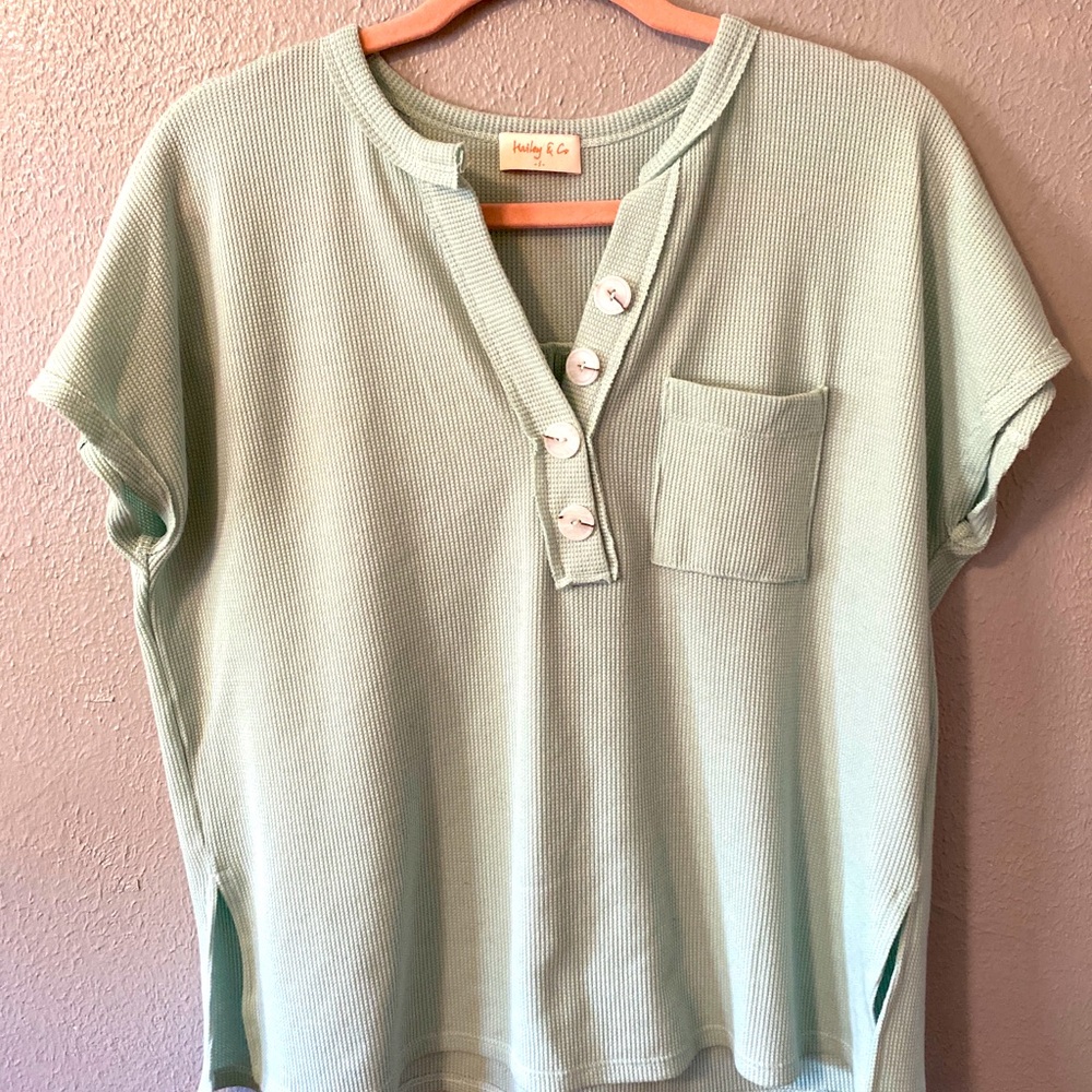Hailey & Co tshirt sweater NWOT